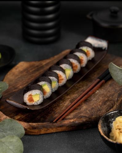 Salmon Avakado Maki