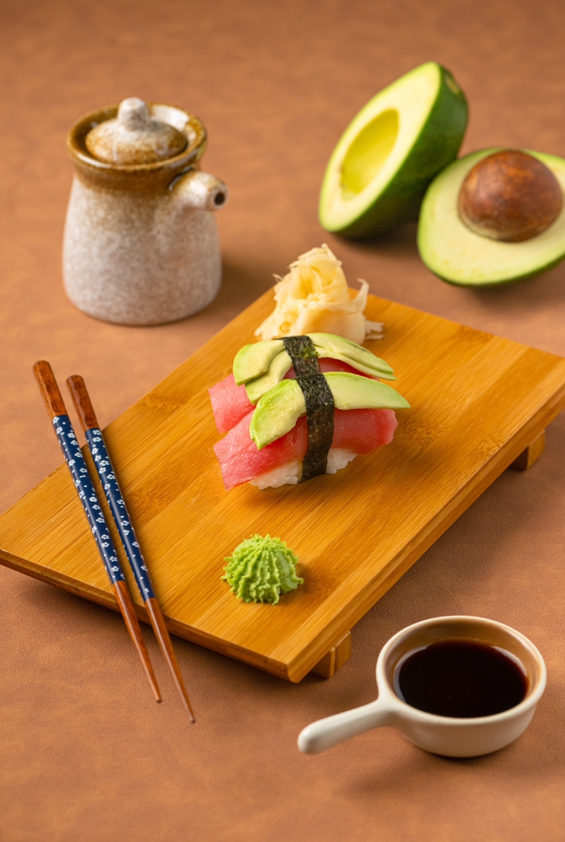 Nigiri Tuna Avakado