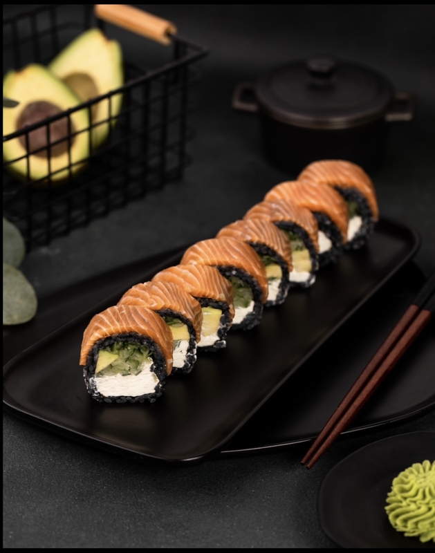 Black Phladelphia roll