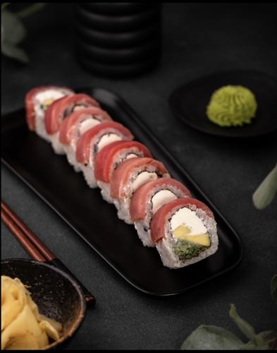 Tuna Phladelphia roll