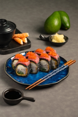 Tuna Glow Roll